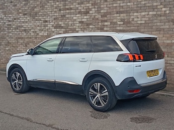 Used Peugeot 5008 2020 for sale - 76923436: Photo