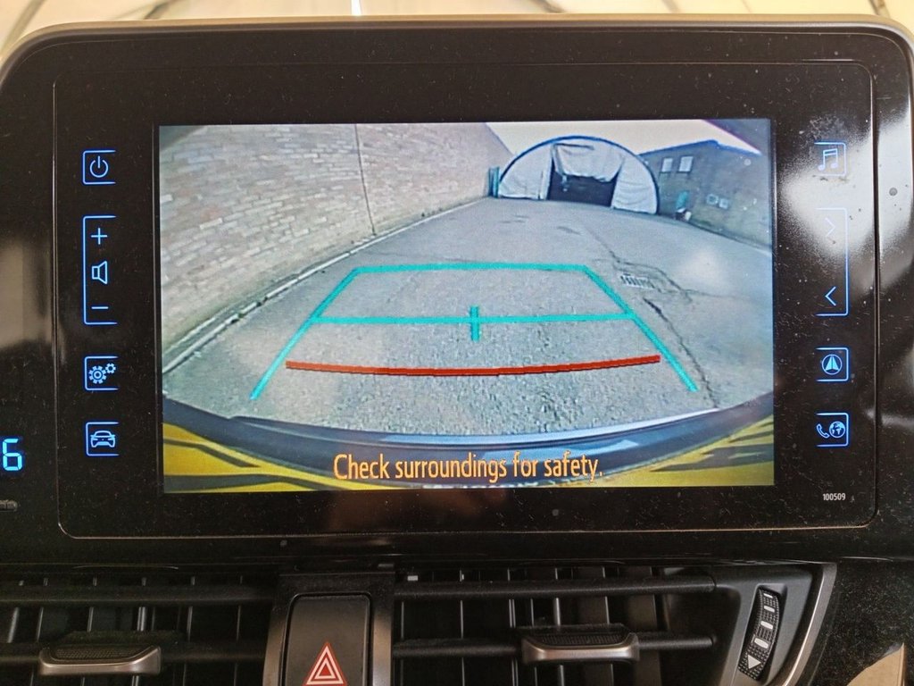 Used Toyota C-HR 2019 for sale - 77966848: Photo 2