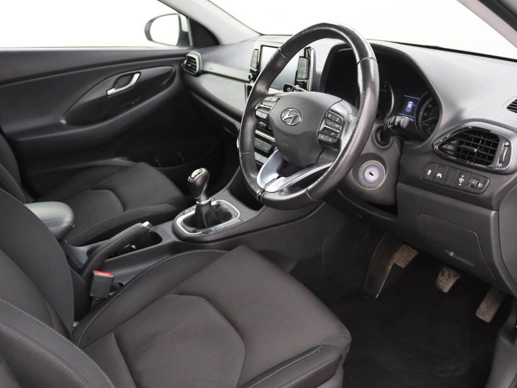 Used Hyundai i30 2017 for sale - 77680520: Photo 10