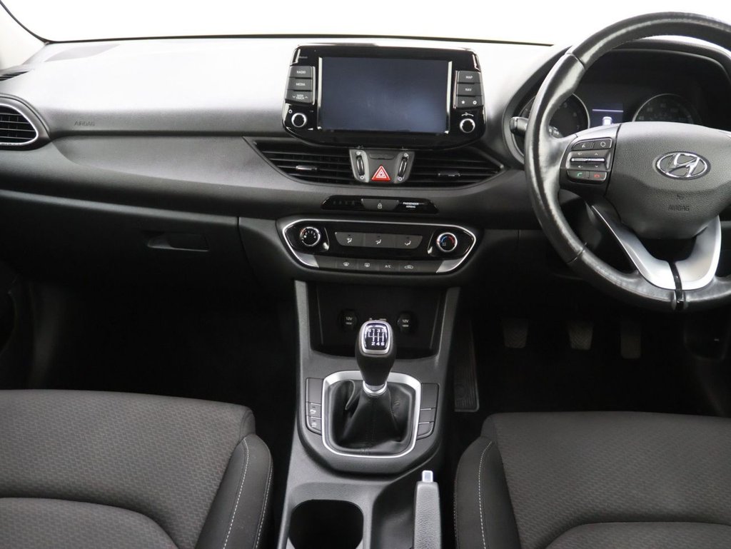 Used Hyundai i30 2017 for sale - 77680520: Photo 18