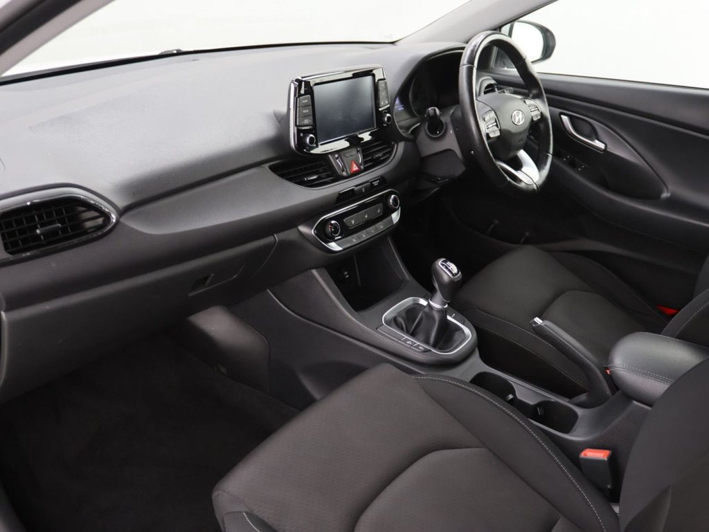 Used Hyundai i30 2017 for sale - 77680520: Photo 24