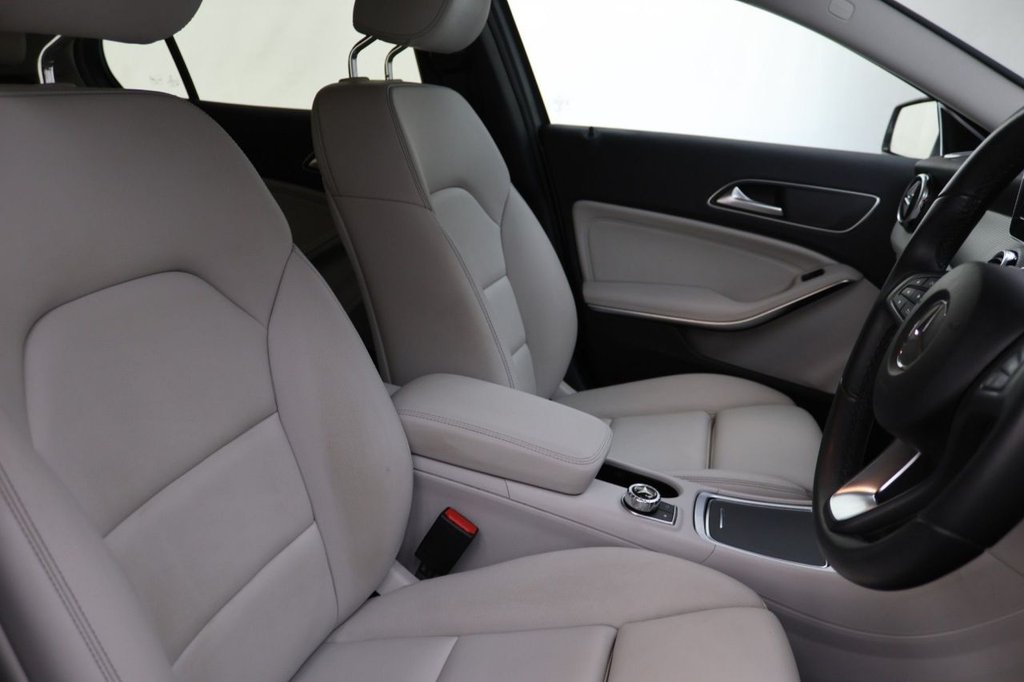 Used Mercedes-Benz GLA 2018 for sale - 78069016: Photo 2