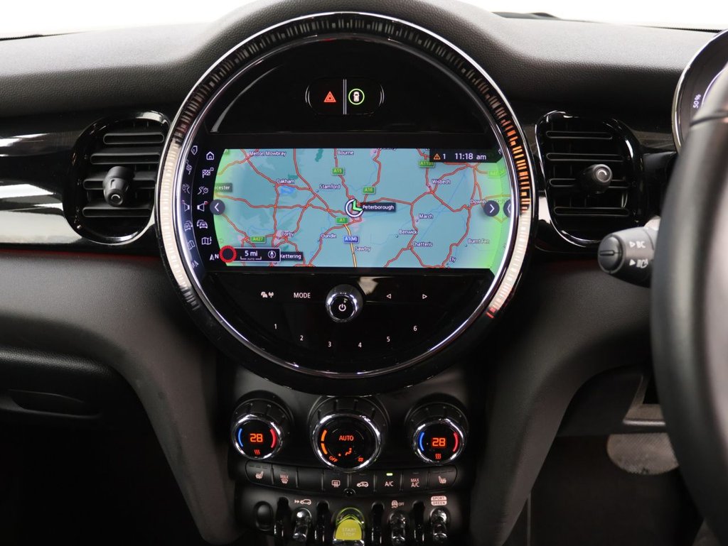 Used MINI Hatch 2021 for sale - 76542201: Photo 13