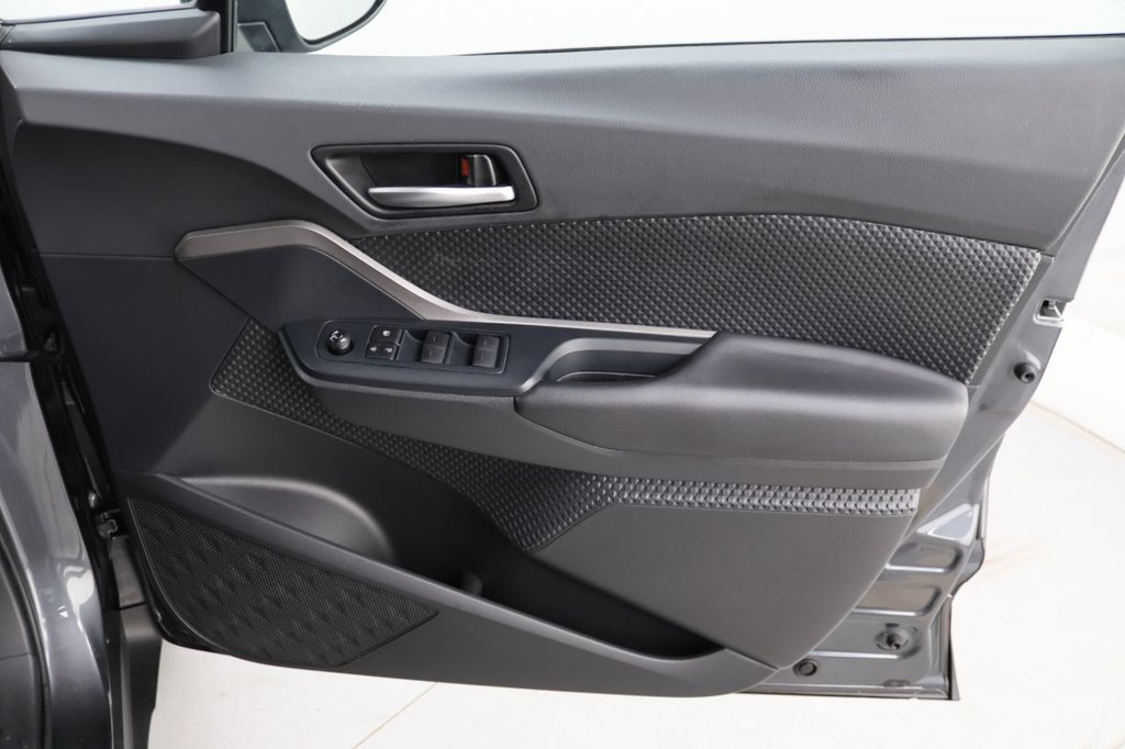 Used Toyota C-HR 2020 for sale - 76300864: Photo 25