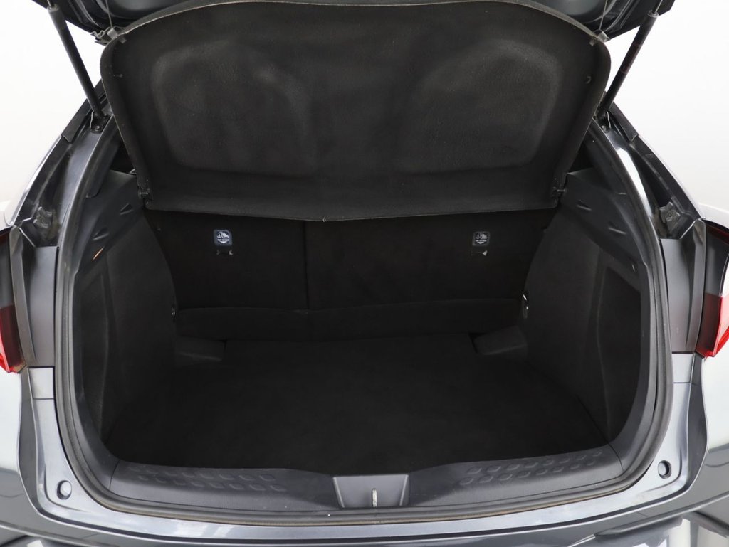 Used Toyota C-HR 2022 for sale - 76385891: Photo 24
