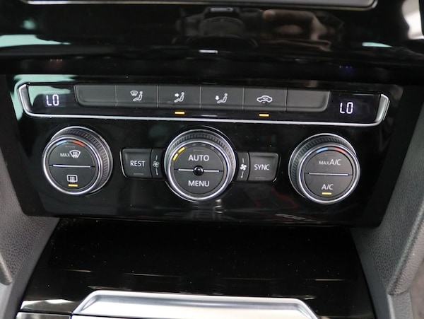 Used Volkswagen Passat 2017 for sale - 76301167: Photo 16