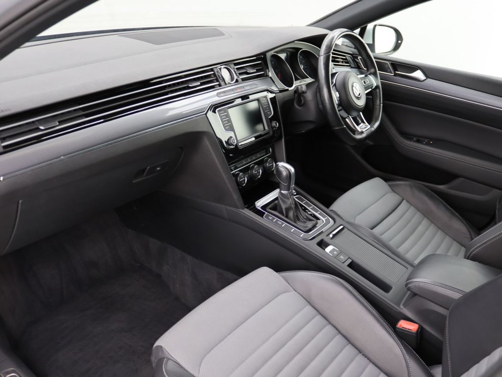 Used Volkswagen Passat 2017 for sale - 76301167: Photo 24