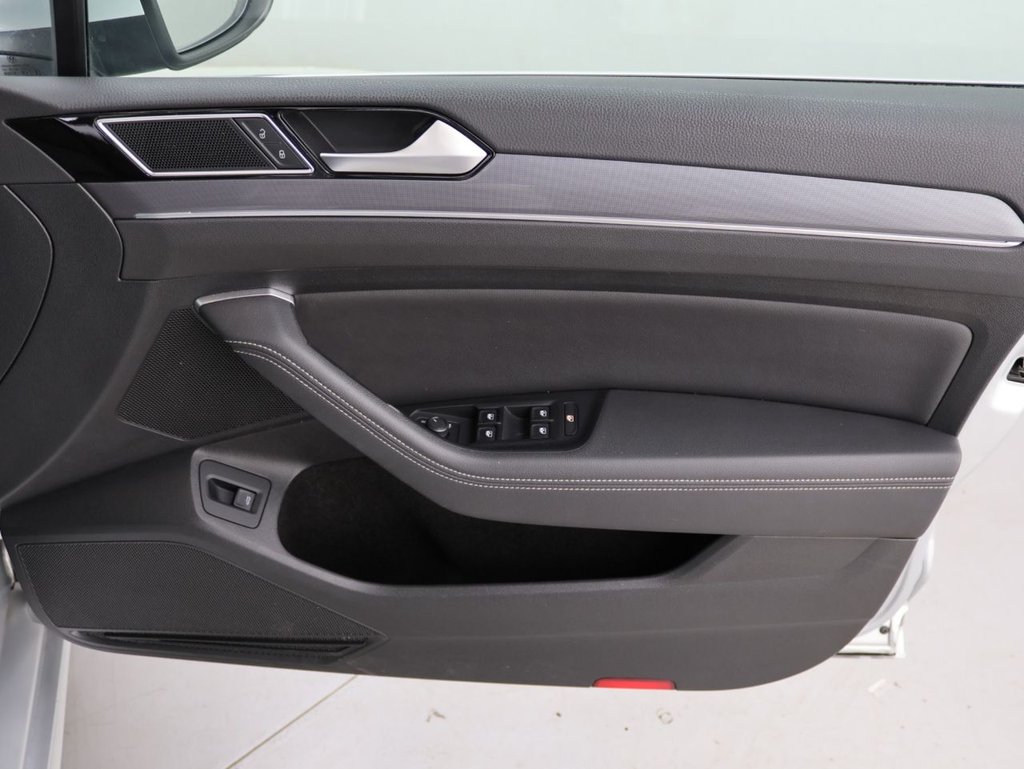 Used Volkswagen Passat 2017 for sale - 76301167: Photo 26