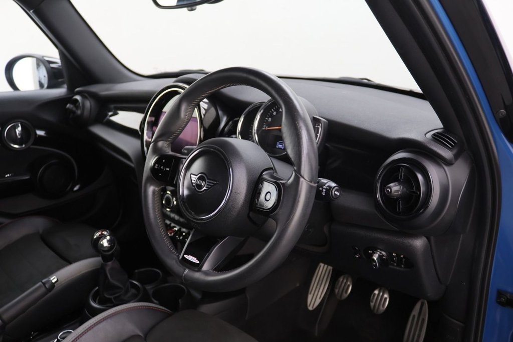 Used MINI Hatch 2022 for sale - 77507311: Photo 10