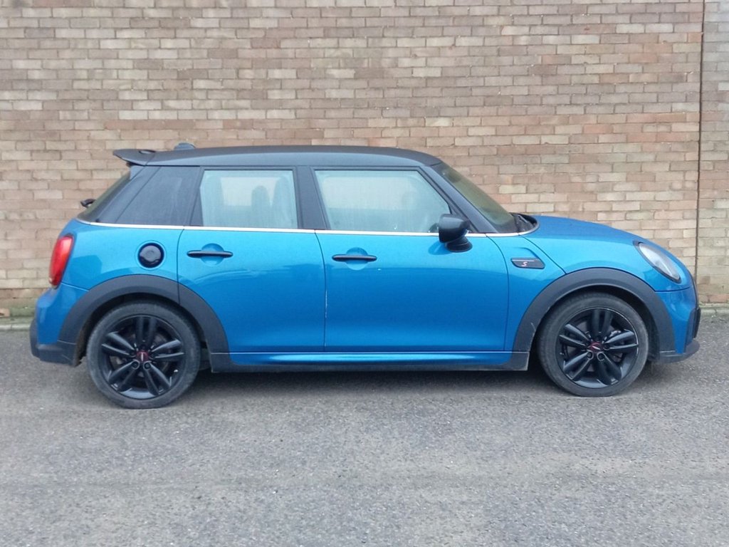 Used MINI Hatch 2022 for sale - 77507311: Photo 2