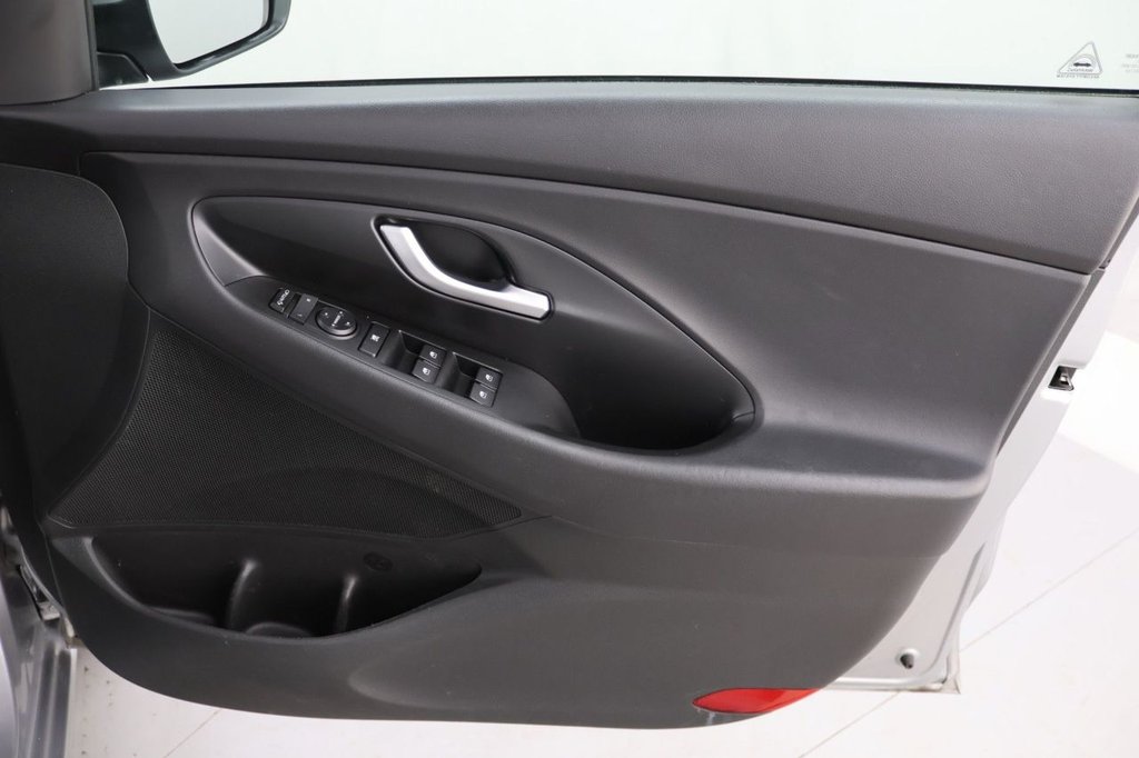 Used Hyundai i30 2023 for sale - 77355992: Photo 25