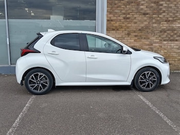 Used Toyota Yaris 2021 for sale - 75716600: Photo