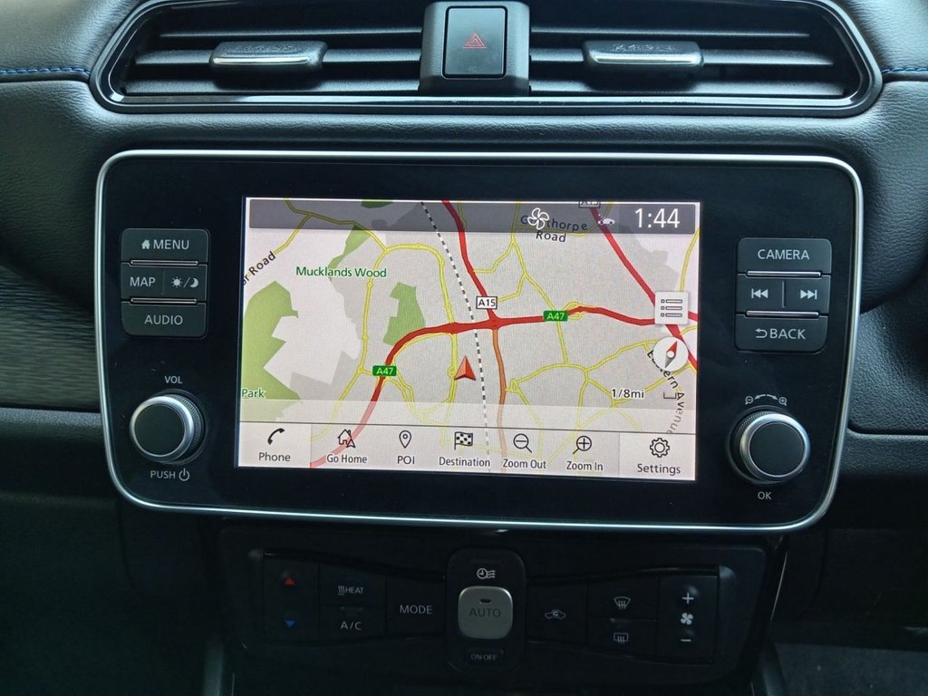 Used Nissan Leaf 2020 for sale - 76542105: Photo 8