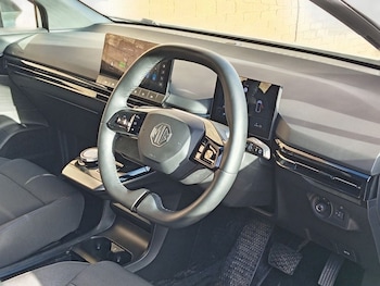 Used MG MG4 2024 for sale - 77049011: Photo