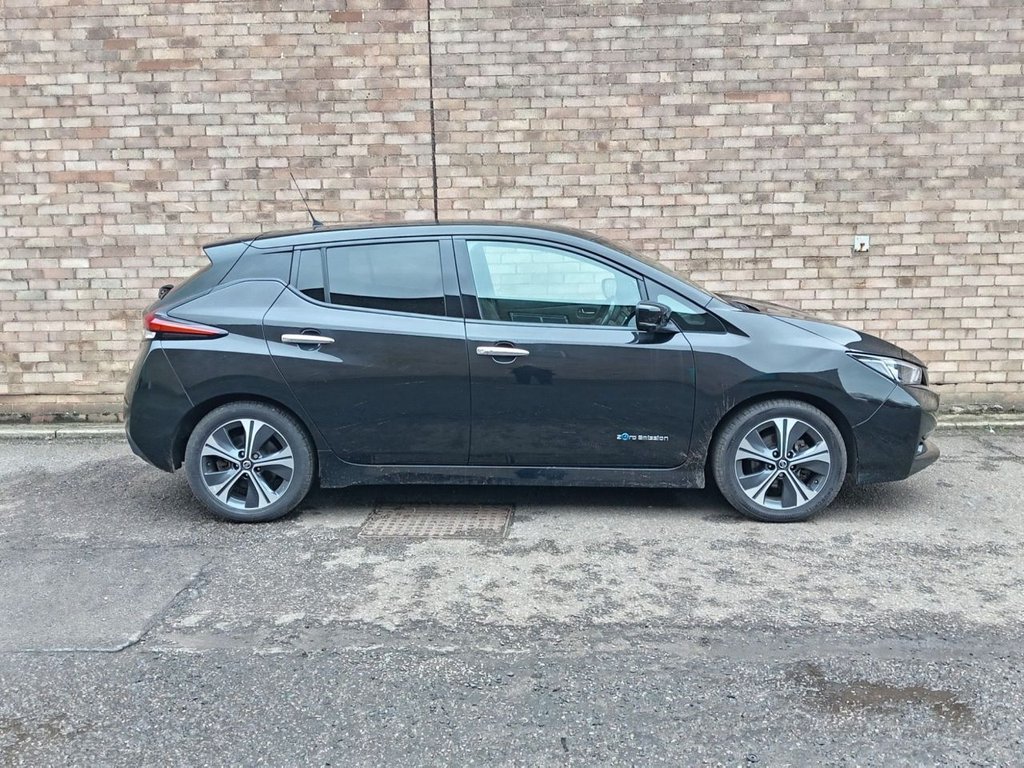 Used Nissan Leaf 2020 for sale - 76541971: Photo 2