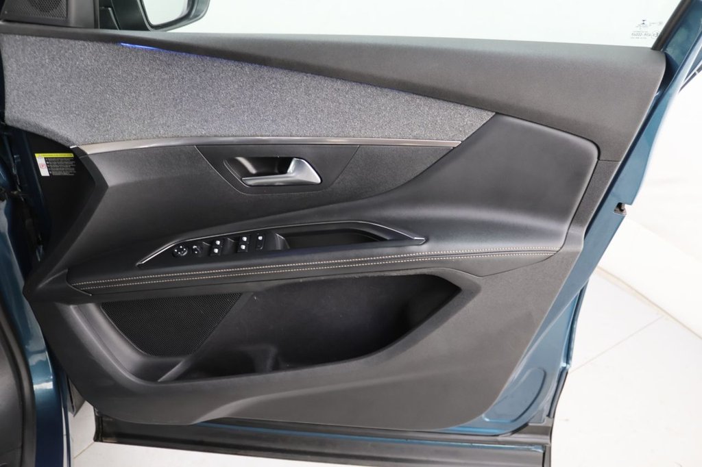 Used Peugeot 5008 2020 for sale - 76768195: Photo 32