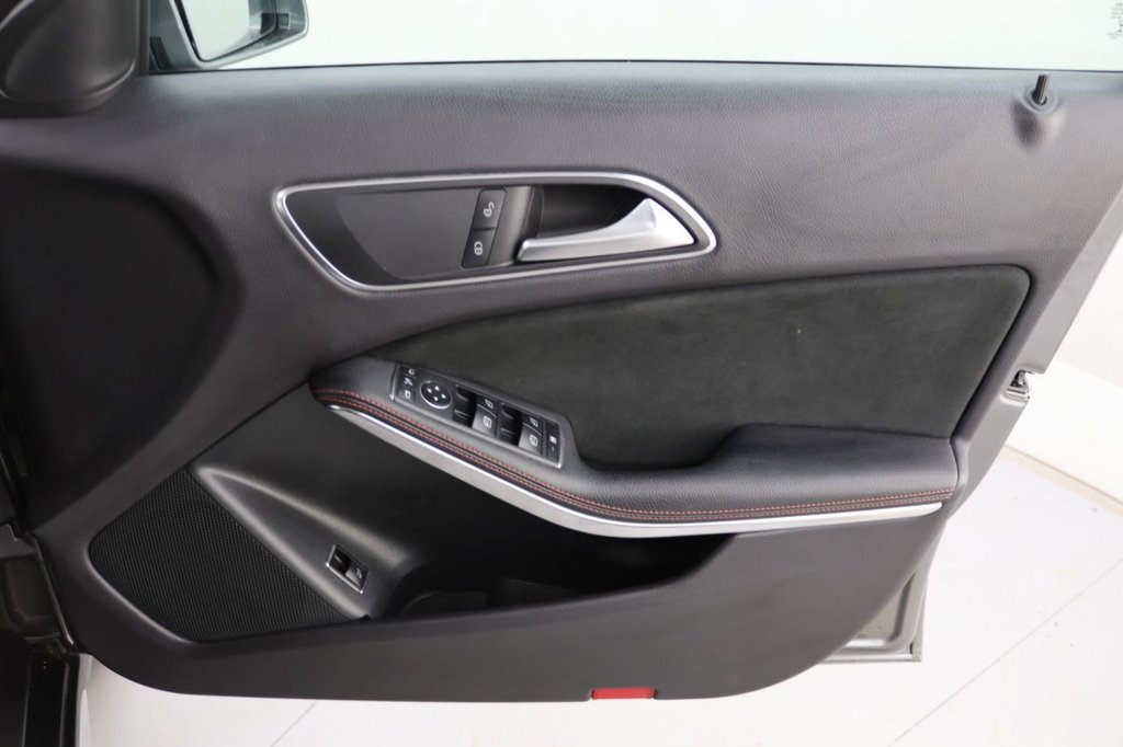 Used Mercedes-Benz GLA 2019 for sale - 76923399: Photo 28