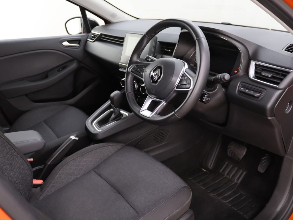 Used Renault Clio 2023 for sale - 76542151: Photo 10