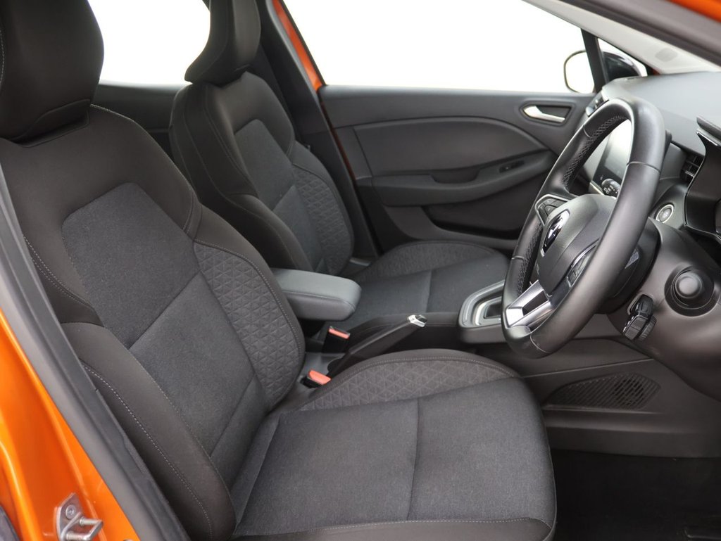 Used Renault Clio 2023 for sale - 76542151: Photo 12