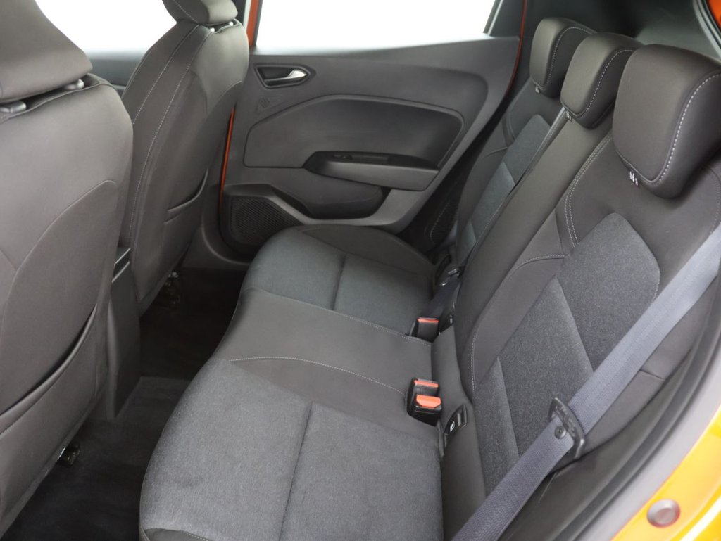 Used Renault Clio 2023 for sale - 76542151: Photo 21