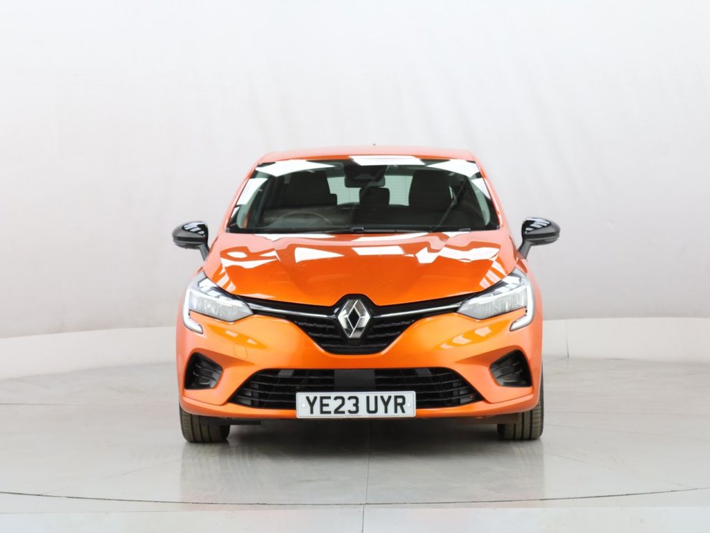 Used Renault Clio 2023 for sale - 76542151: Photo 3