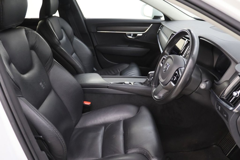 Used Volvo V90 Cross Country 2019 for sale - 77188193: Photo 12