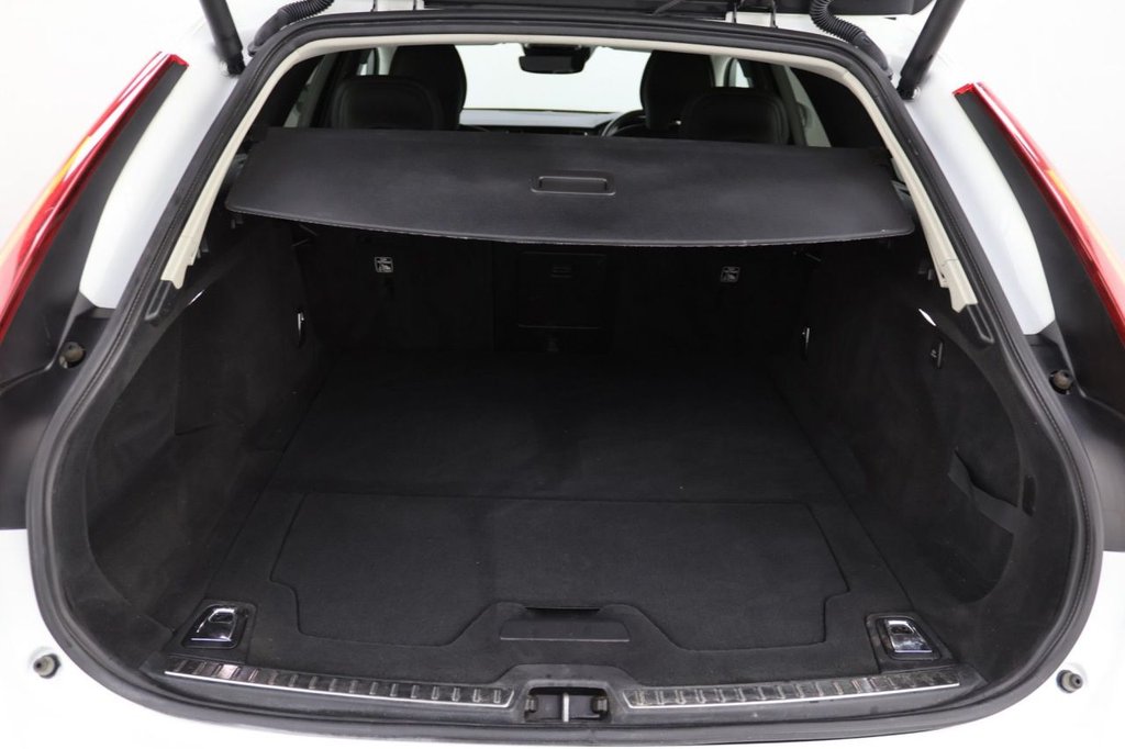 Used Volvo V90 Cross Country 2019 for sale - 77188193: Photo 25