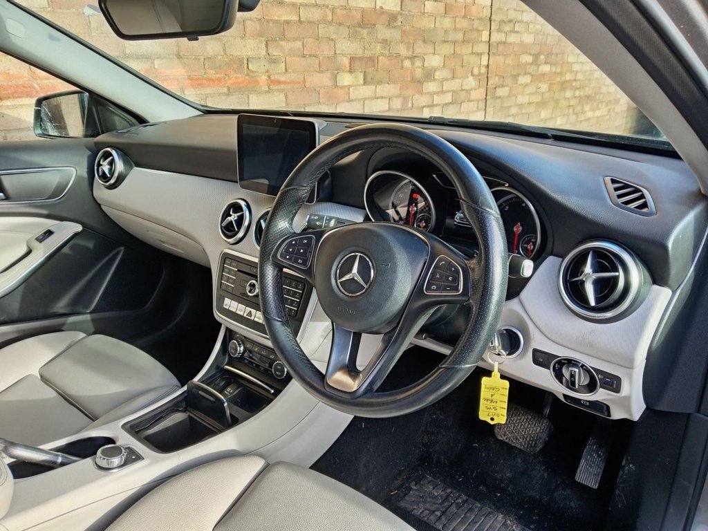 Used Mercedes-Benz A-Class 2017 for sale - 77171756: Photo 2