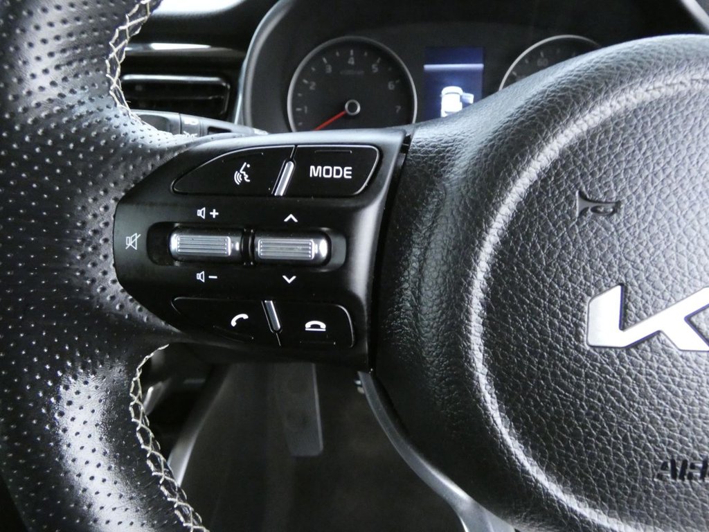 Used Kia Stonic 2023 for sale - 76797675: Photo 21