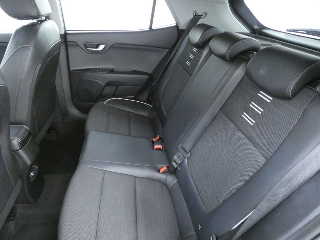Used Kia Stonic 2023 for sale - 76797675: Photo 25
