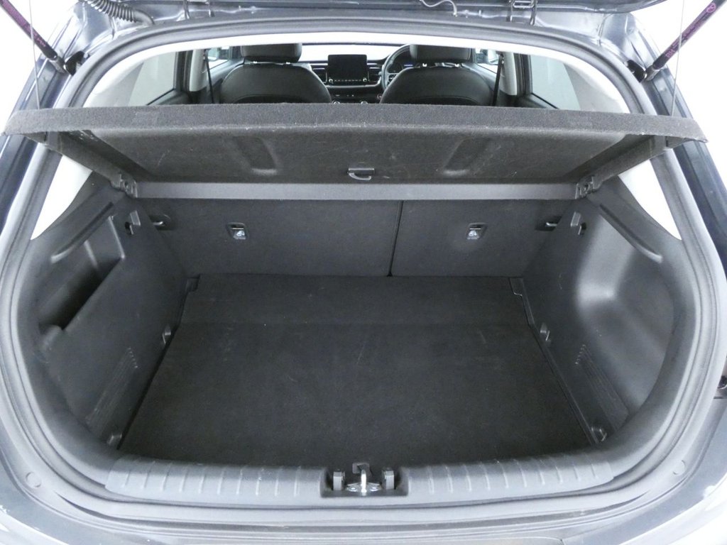 Used Kia Stonic 2023 for sale - 76797675: Photo 28