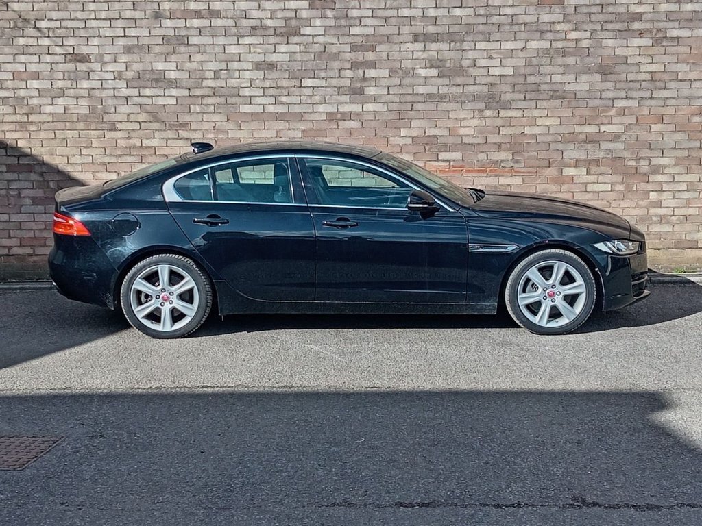 Used Jaguar XE 2018 for sale - 77879494: Photo 3