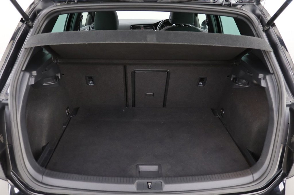 Used Volkswagen Golf 2020 for sale - 77820625: Photo 26