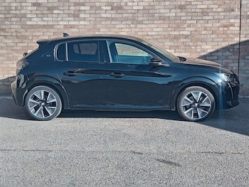 Used Peugeot E-208 2023 for sale - 79529940: Photo