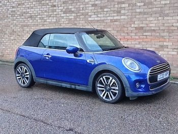 Used MINI Convertible 2020 for sale - 76973420: Photo