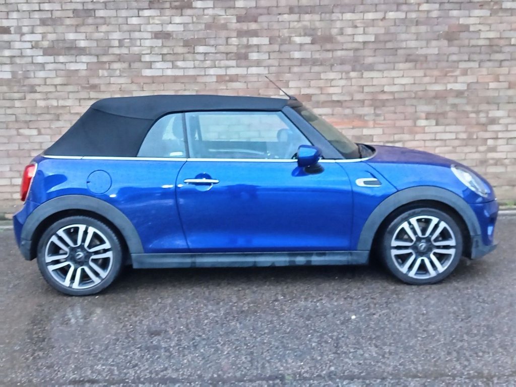 Used MINI Convertible 2020 for sale - 76973420: Photo 5