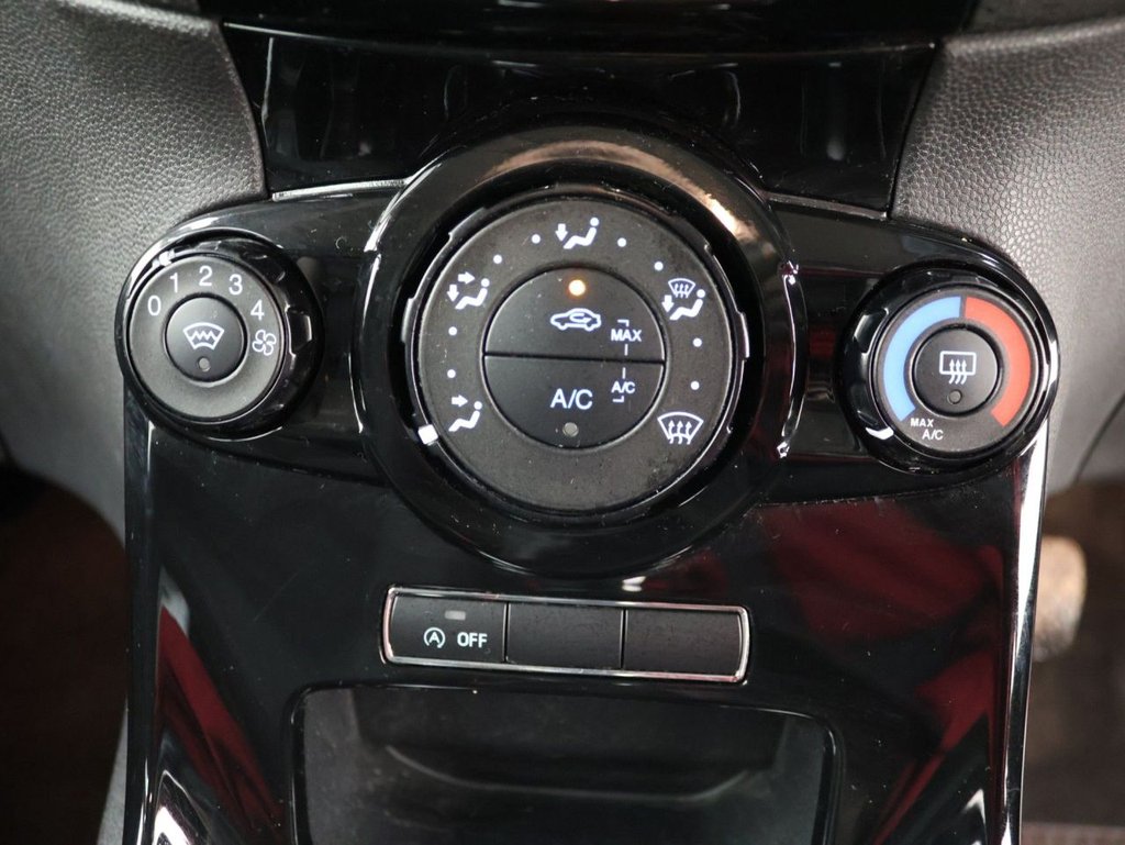 Used Ford Fiesta 2015 for sale - 77952779: Photo 14