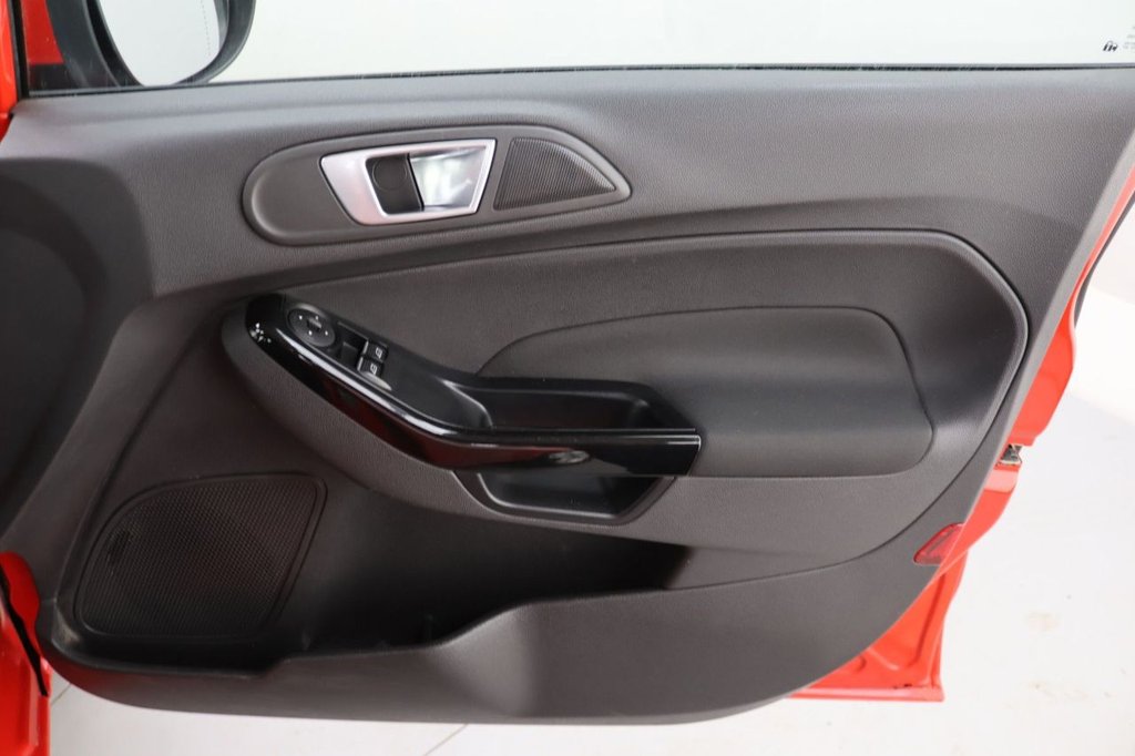 Used Ford Fiesta 2015 for sale - 77952779: Photo 25
