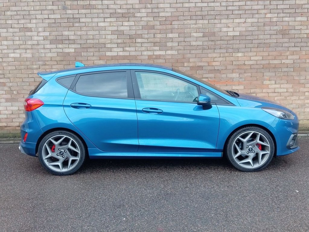 Used Ford Fiesta 2020 for sale - 77632121: Photo 2