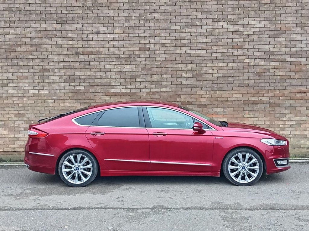 Used Ford Mondeo 2017 for sale - 77512537: Photo 2