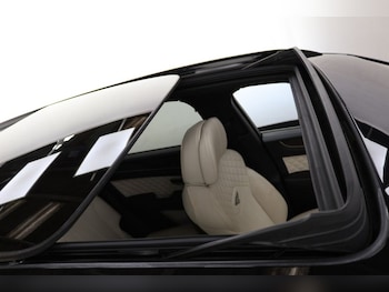 Used Bentley Bentayga 2021 for sale - 75502960: Photo