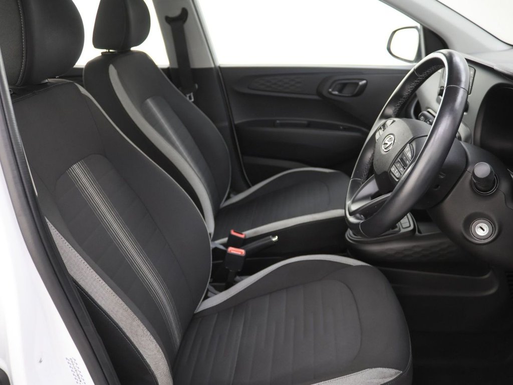 Used Hyundai i10 2023 for sale - 77593943: Photo 12