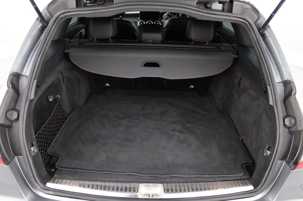 Used Mercedes-Benz C Class 2019 for sale - 76300948: Photo 25