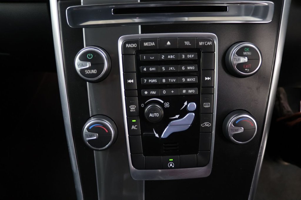 Used Volvo XC60 2015 for sale - 76631964: Photo 14