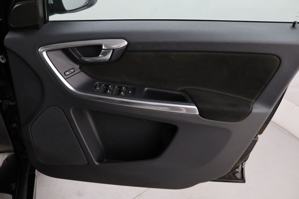 Used Volvo XC60 2015 for sale - 76631964: Photo 24