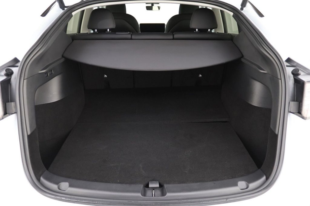 Used Tesla Model Y 2024 for sale - 76535669: Photo 27