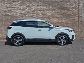 Used Peugeot 3008 2019 for sale - 79437777: Photo