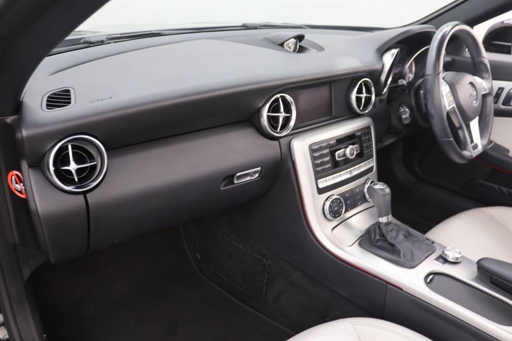 Used Mercedes-Benz SLK 2012 for sale - 77621012: Photo 21