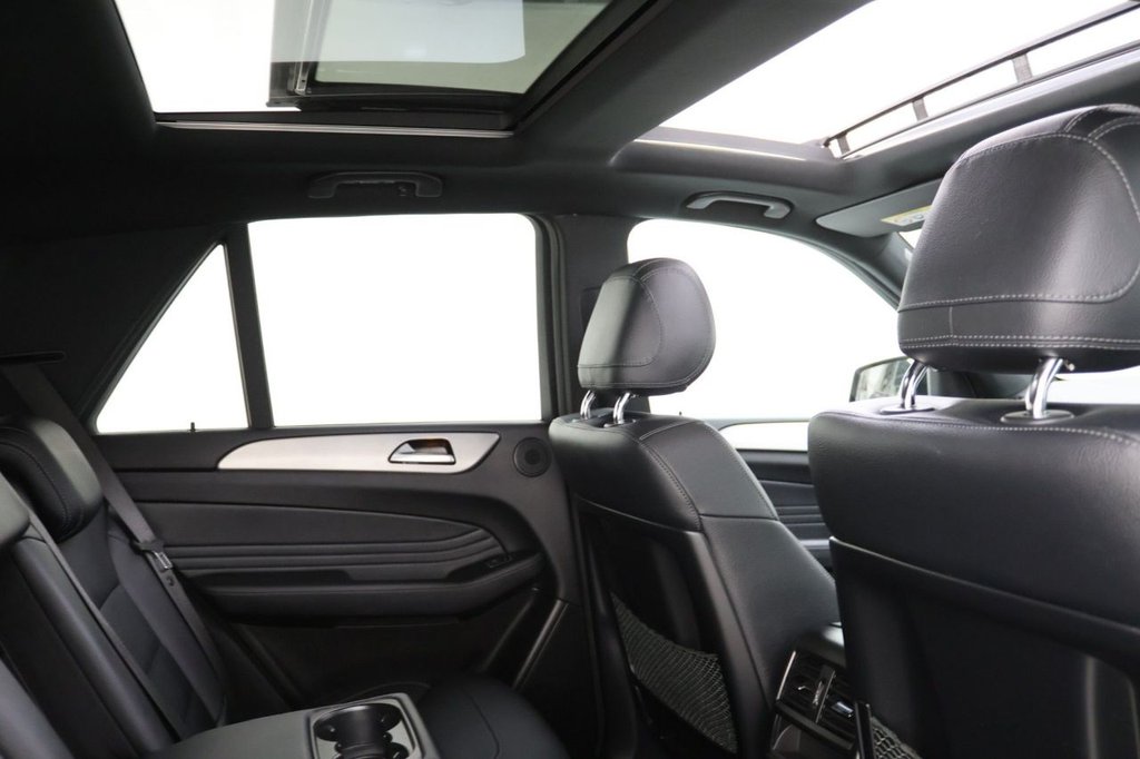 Used Mercedes-Benz GLE 2018 for sale - 76934755: Photo 2