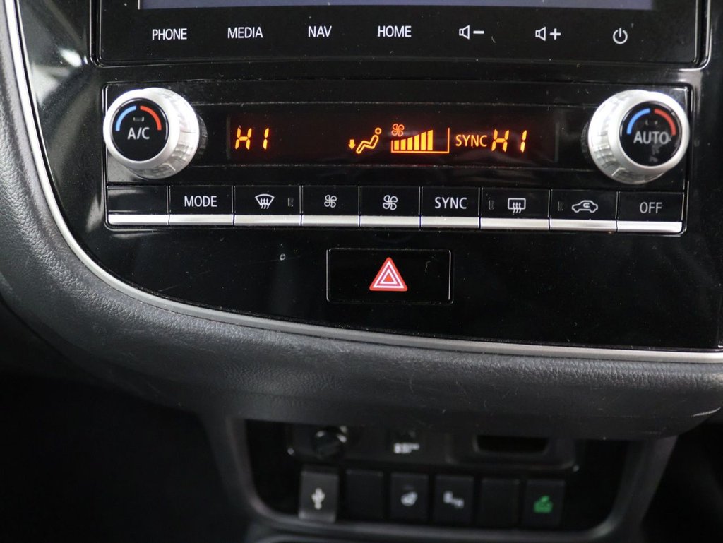 Used Mitsubishi Outlander 2020 for sale - 76923317: Photo 13